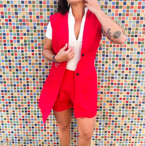 Conjunto chaleco y pantalon rojo